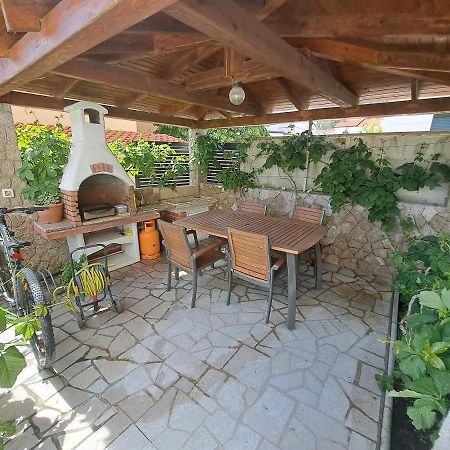 Apartments Fran I Baška Eksteriør bilde